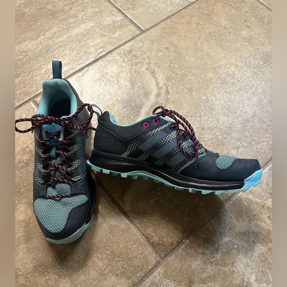 Like New! Adidas Running Shoes (8)